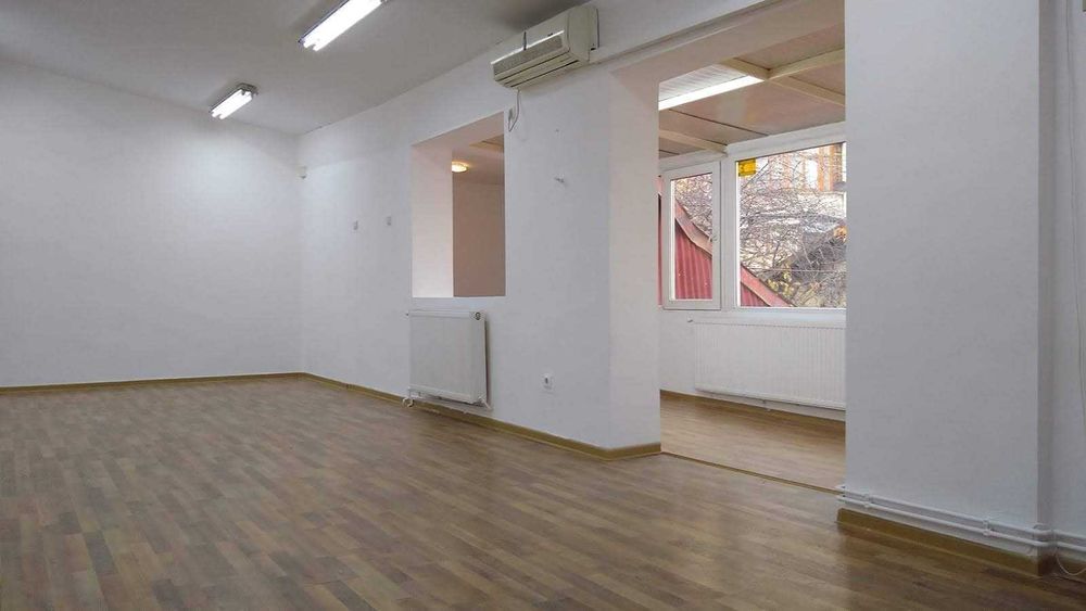 Direct locator, 115 mp, langa Piata Victoriei, etaj 1 exclusiv, 7/24,