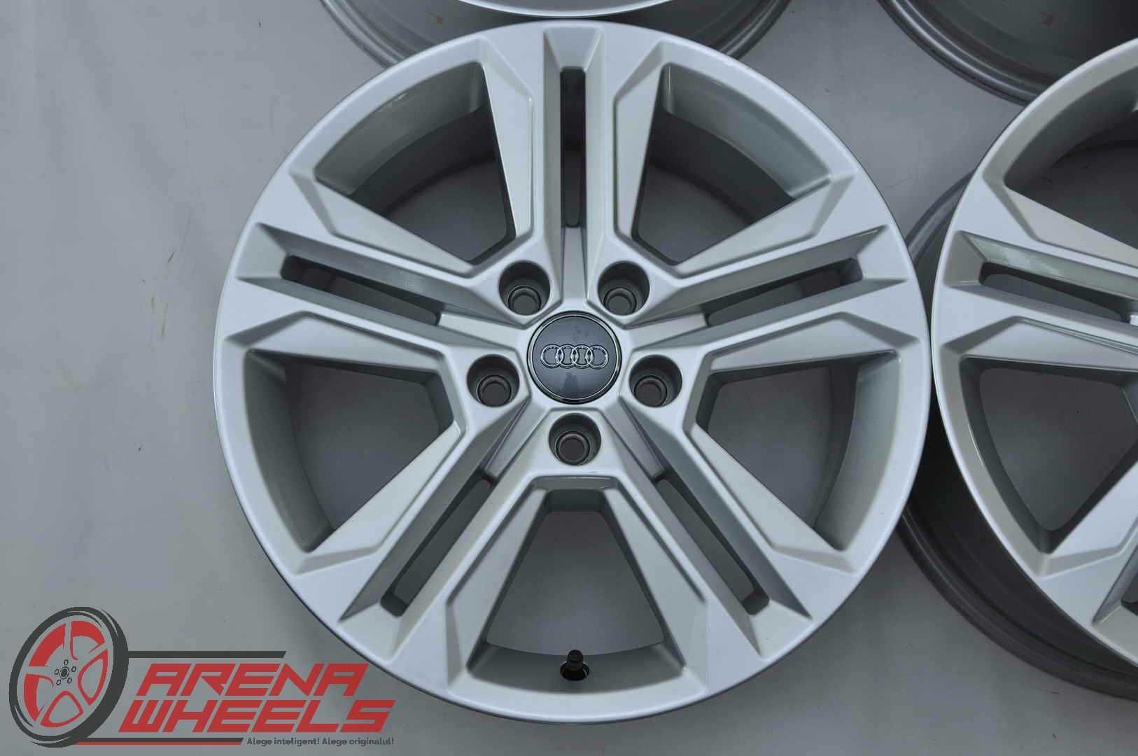 Jante Noi 17 inch Originale Audi Q2 SQ2 GA R17 81A601025AJ