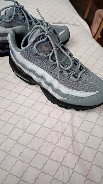 Юношески маратонки Nike