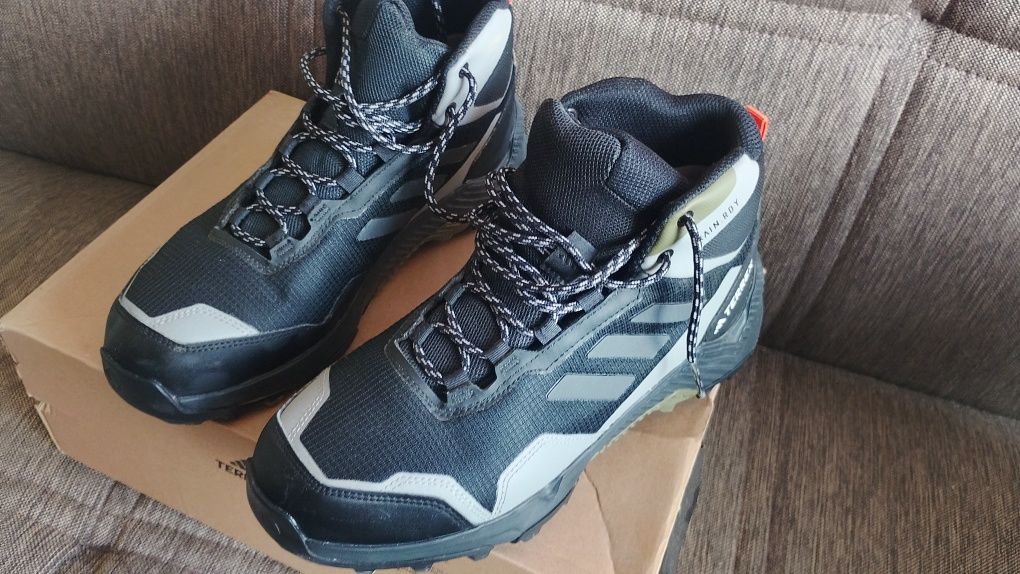 Обувки ADIDAS TERREX EASTRAIL 2 MID R.RD  номер 41  1/3