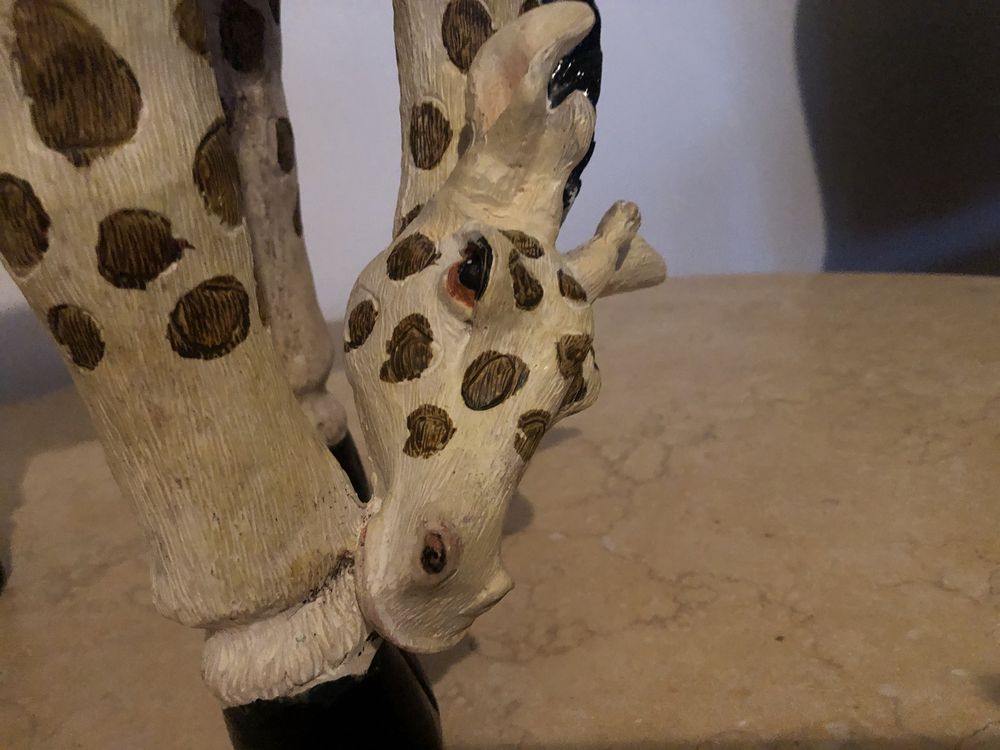 Scaun,suport german in forma de girafa,compozit