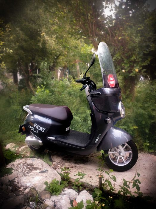 Scuter electric RDB OSLO, 2200 W, 72V, 20Ah, 25 km/h