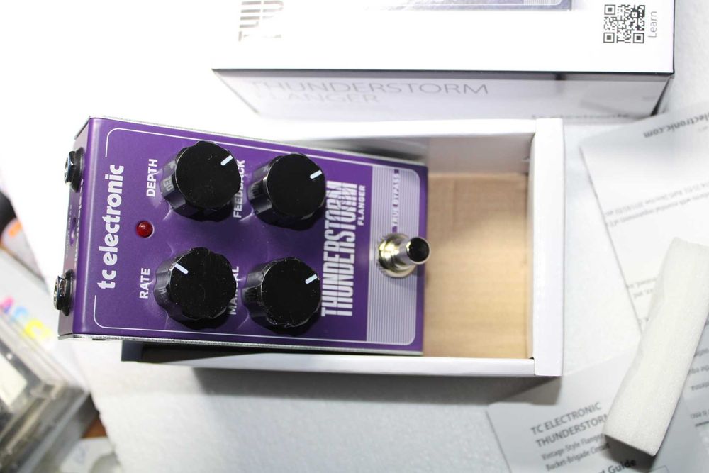 FLANGER Tc.Electronic - Ефект за кирата ПОЧТИ НОВ