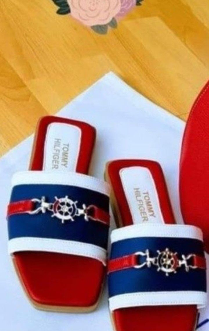 Papuci dama super model, logo metalic, saculet, etichetă