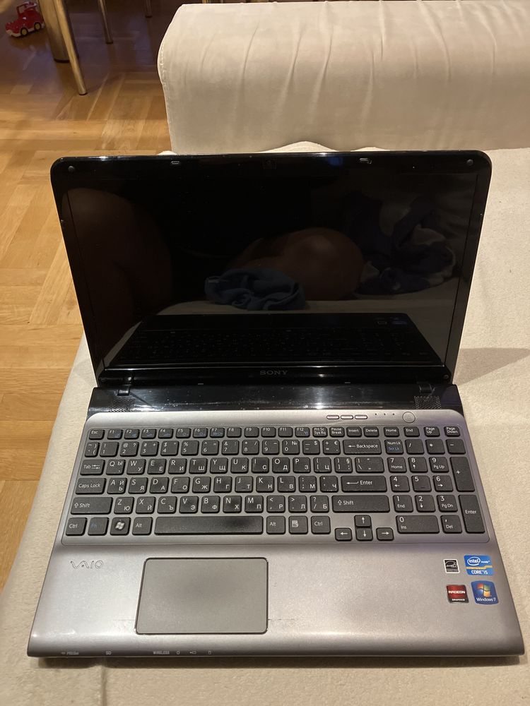 Лаптоп SONY VAIO  model SVE151C11M