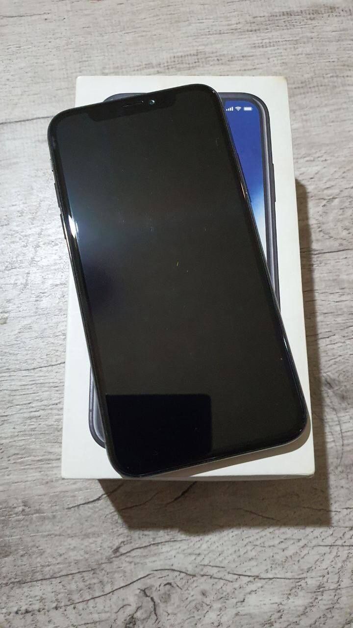 iPhone x 64 gb  sotaman srochniy oladiga n tel qilsin