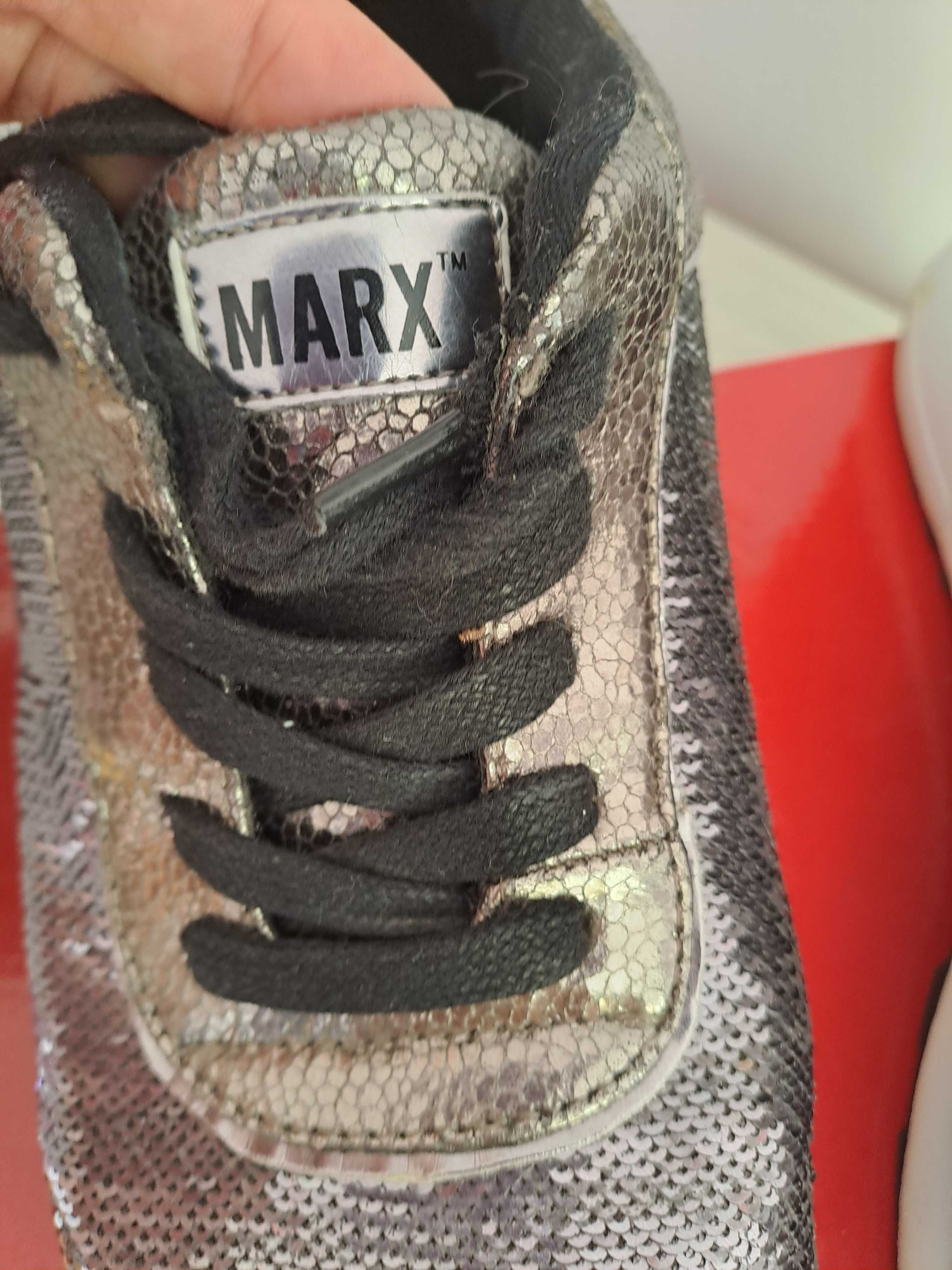 Обувки-маратонки MARX