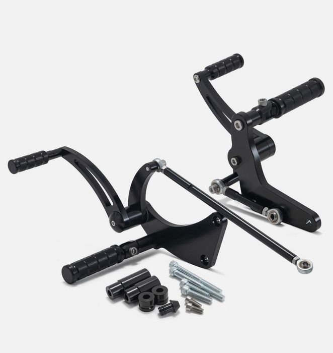 НОВИ конзоли със степенки и лостчета за Harley Davidson