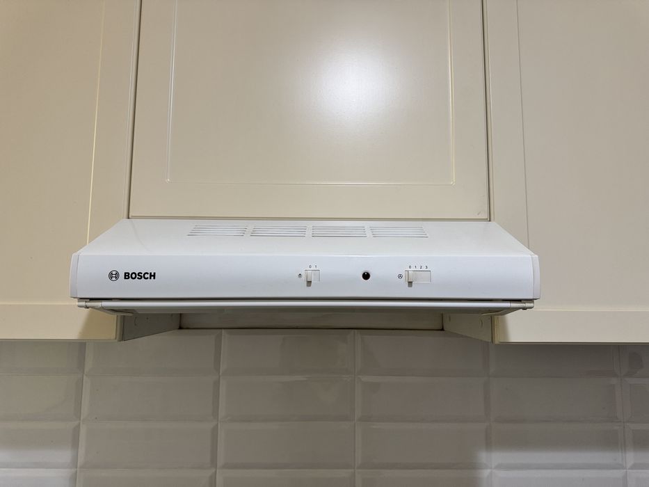 Продам духовку, варочную поверхность и вытяжку