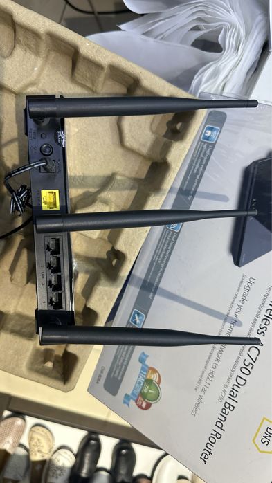 Продам роутер D-link