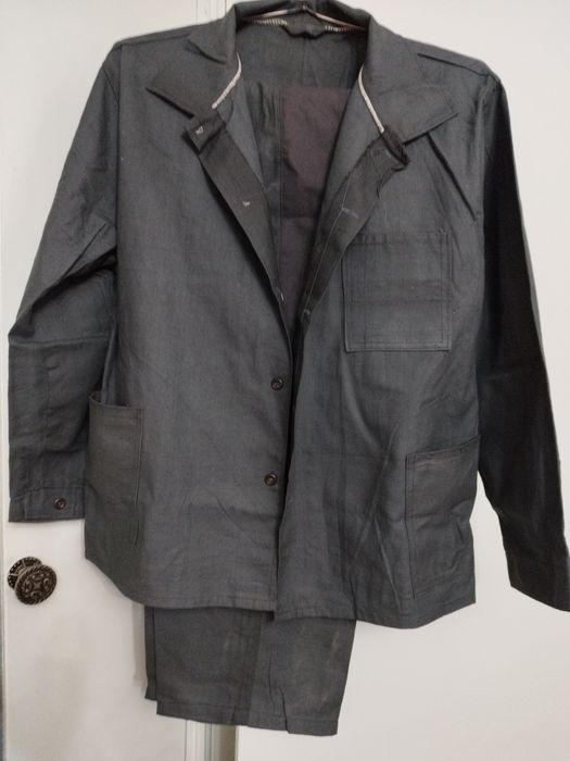 Продам мужской костюм " спецодежда" на64-66 размер цена 5000т.