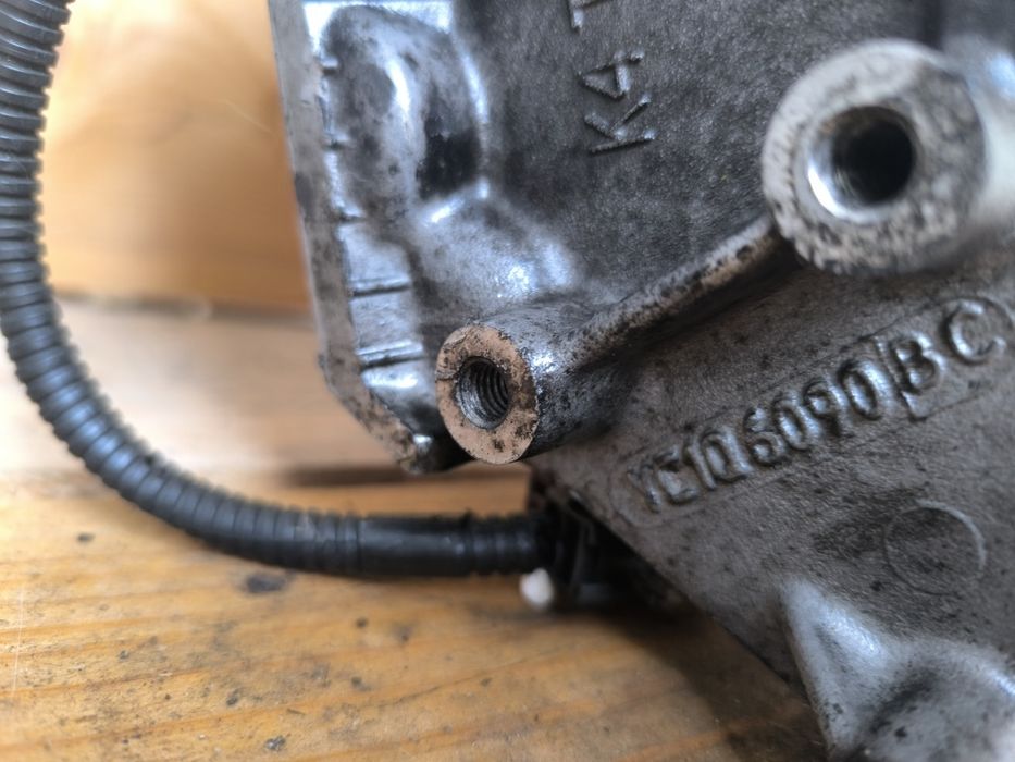 Chiuloasa Ford Transit 2.4