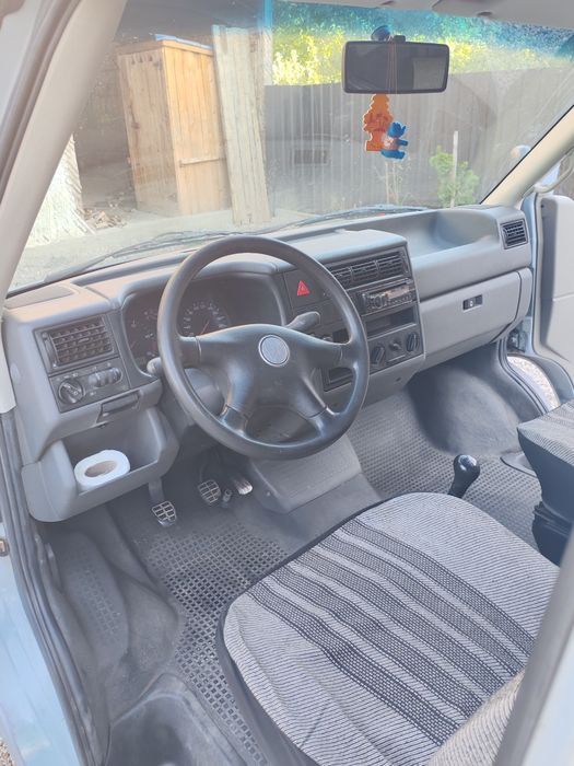 Vând Volkswagen T4 in stare foarte buna de funcționare fara rugină