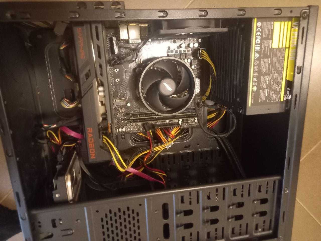 Геймърски компютър Rx6600 Ryzen 5  hd1Tb и ssd 250gb ram16gb