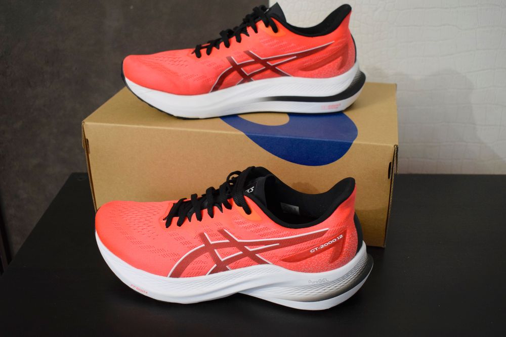 Asics GT 2000 12 / size 42.5 / 27cm