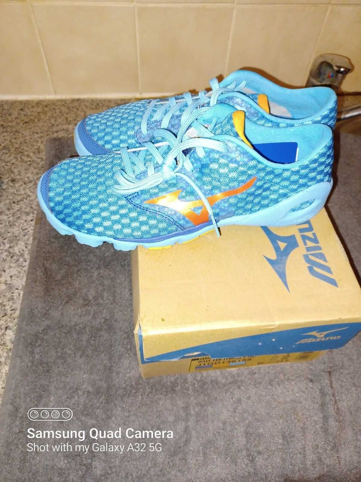 Mizuno wave evo-cursoris ,38 Nomer, Нови