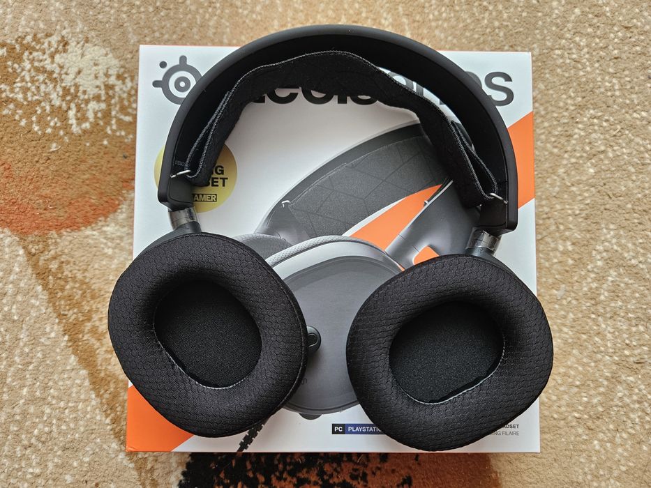Casti Steelseries Arctis 3