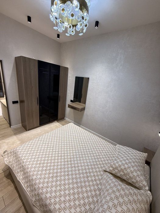 3 комнатная евро  квартира, ул.Новомосковская , Стадион Старт/ BON