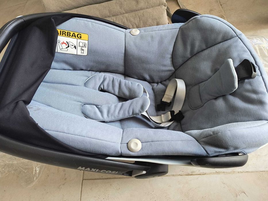 Scoica auto Maxi Cosi Pebble i Size, spalata si igienizata profesional