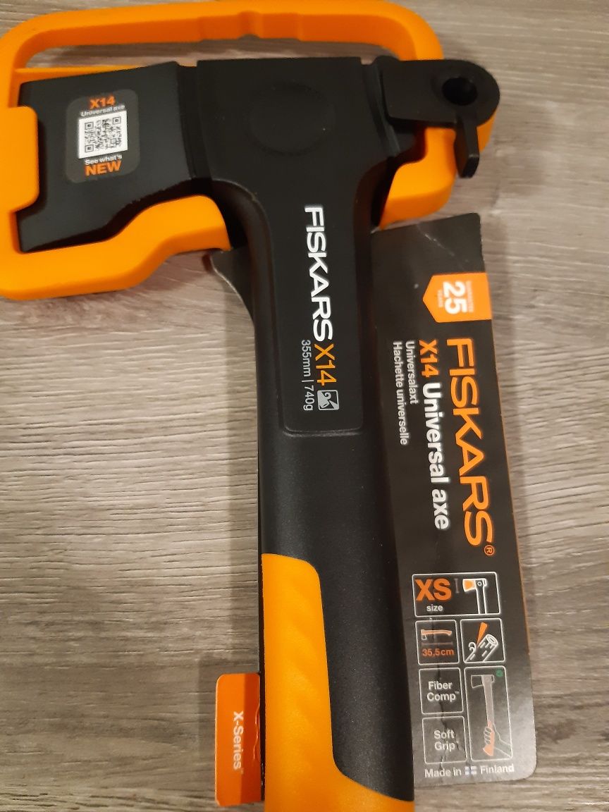 Toporas Fiskars X 14 Universal Axe