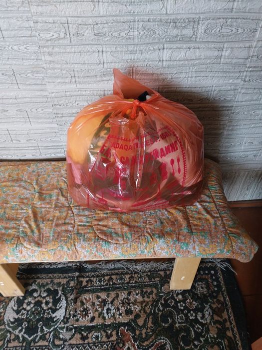 Отдам даром одежду