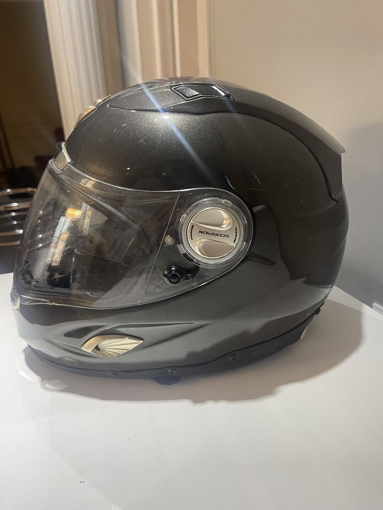 Продам шлем для мотоцикла scorpion exo-1000