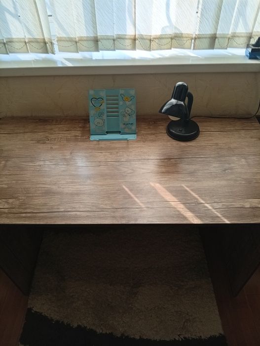 Продам новый письменный стол