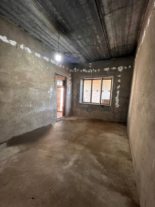 Nazarbek uy sotiladi