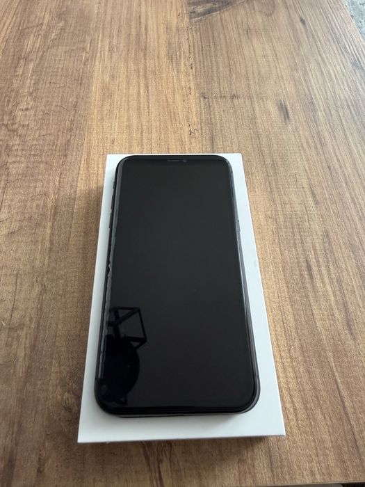Iphone 11 64 gb.