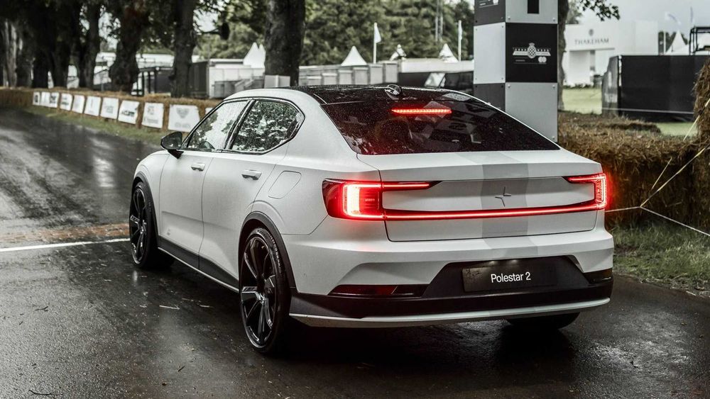 volva polestar 2021г сейчас в акции