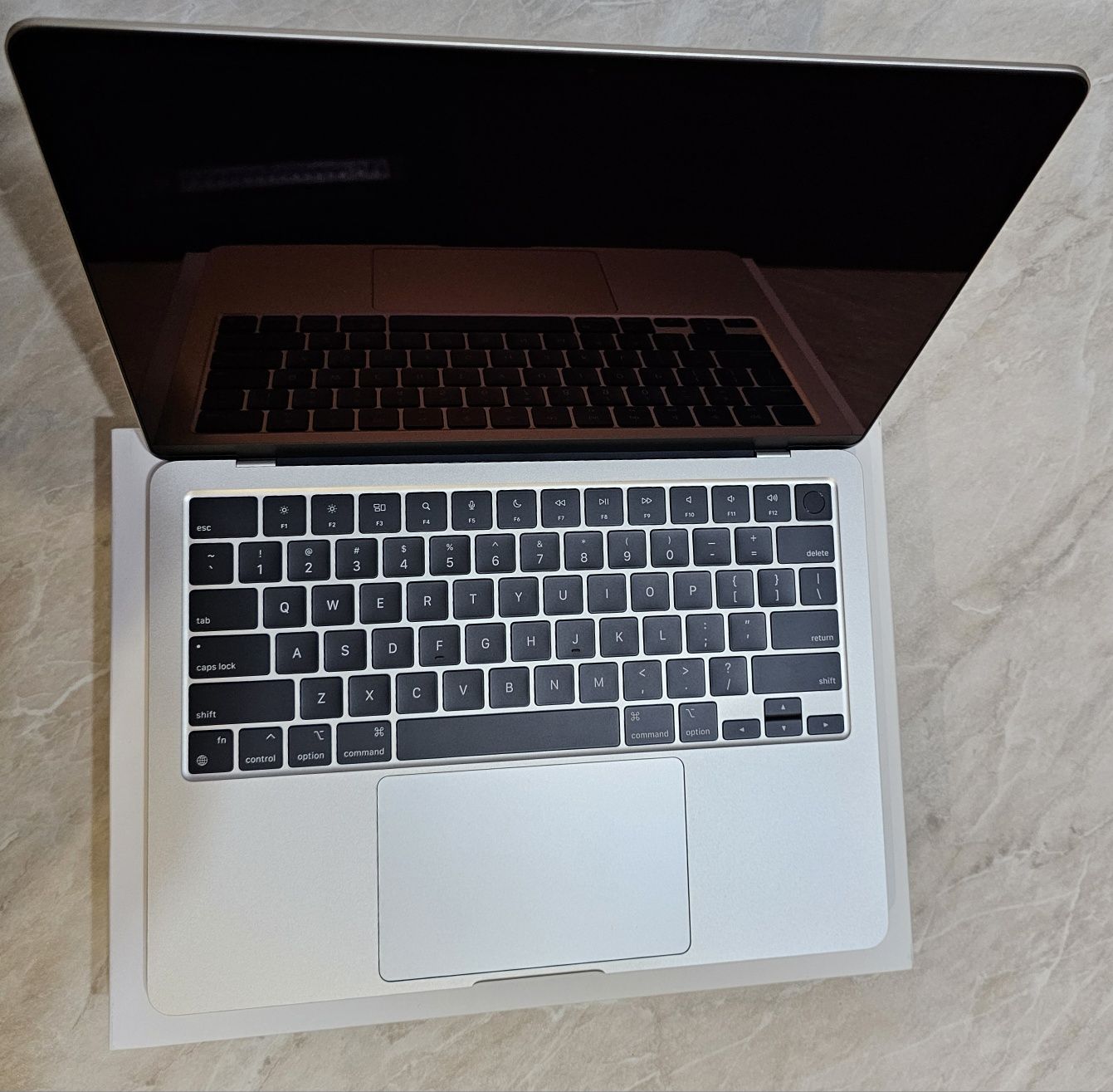 MacBook Air M3 16/512 1 цикл