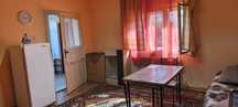 Casa cu 2 camere de închiriat în cartierul Săsar