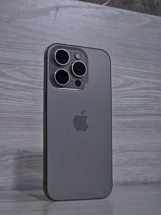 Продаю Iphone 15 pro на 8/128 gb, 88% акб