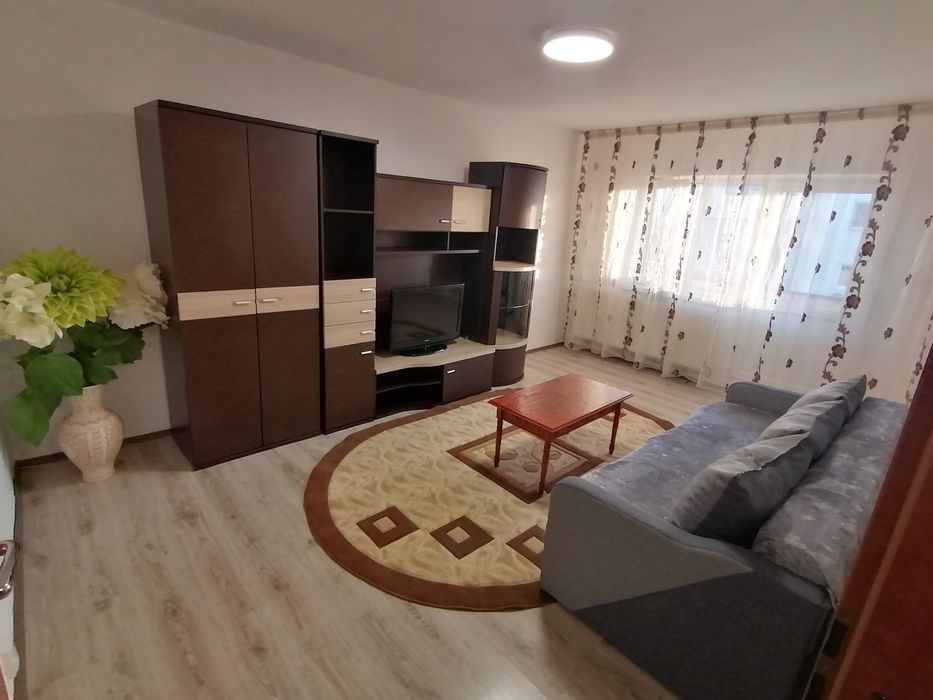 Închiriez apartament cu 2 camere la  etajul 3 în Lăpuș