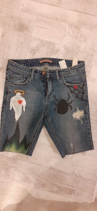Blugi pana la genunchi mas XS, Pull&Bear+ pantaloni scurti
