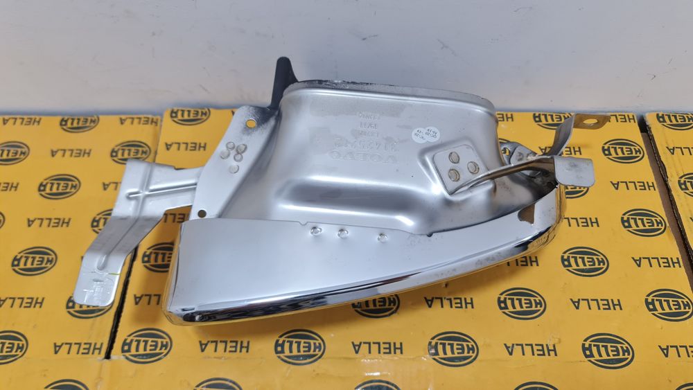 Tips ornament toba evacuare eșapament dreapta Volvo xc60