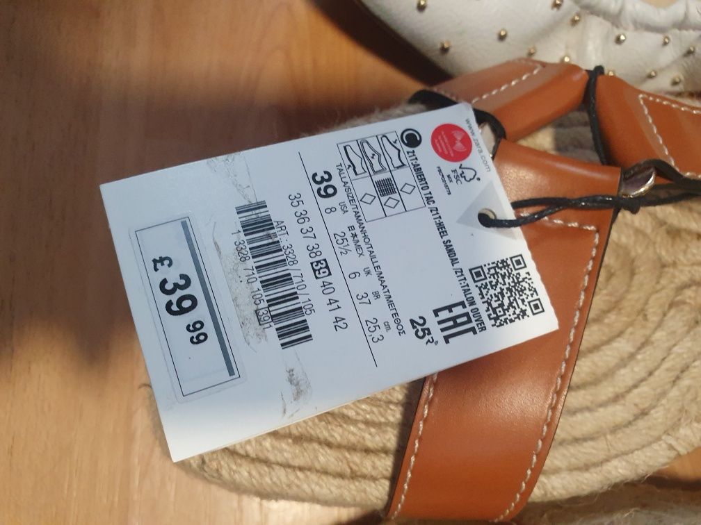 ZARA обувки р39. -70%