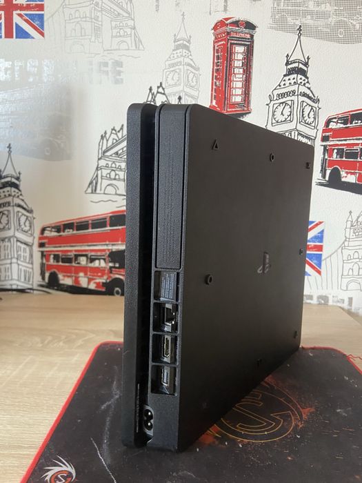 PlayStation 4 Slim 500 gb SSD fortnite,GTA V,