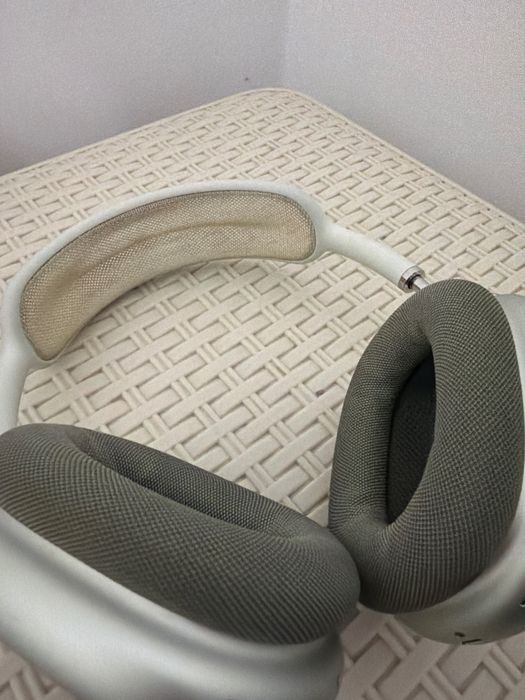 Airpods Max (б/у)