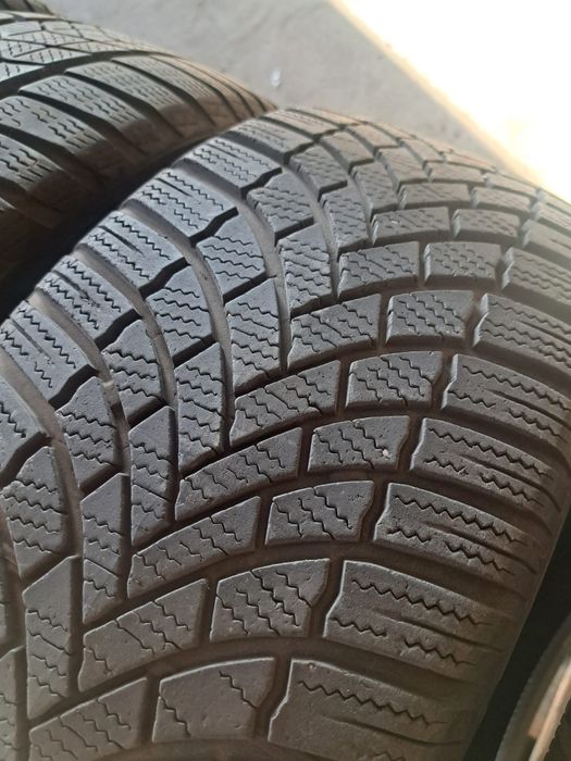 2 anvelope M+S 215 55 r18 Bridgestone
