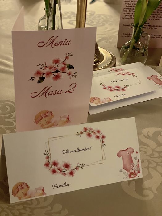 Aranjamente, buchete criogenate, invitatii, meniuri, panou oaspeti