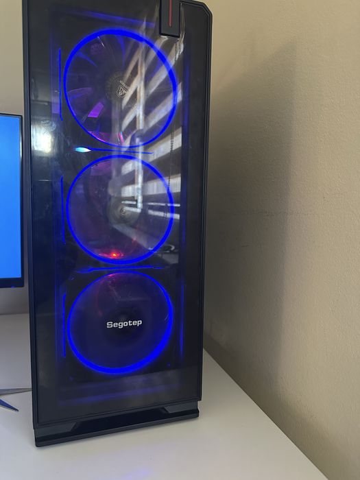 Vand pc de gaming