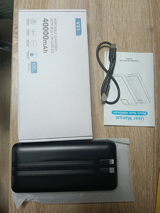 Baterie externă cu încărcare rapidă 40000mAh