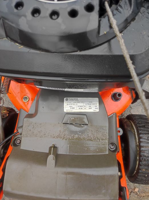 Самоходна косачка husqvarna