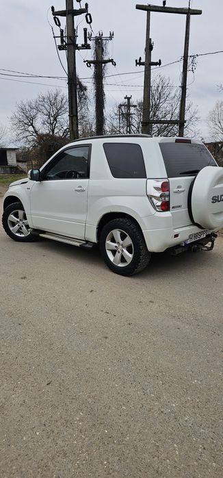 Vând Suzuki Grand Vitara 3 usi