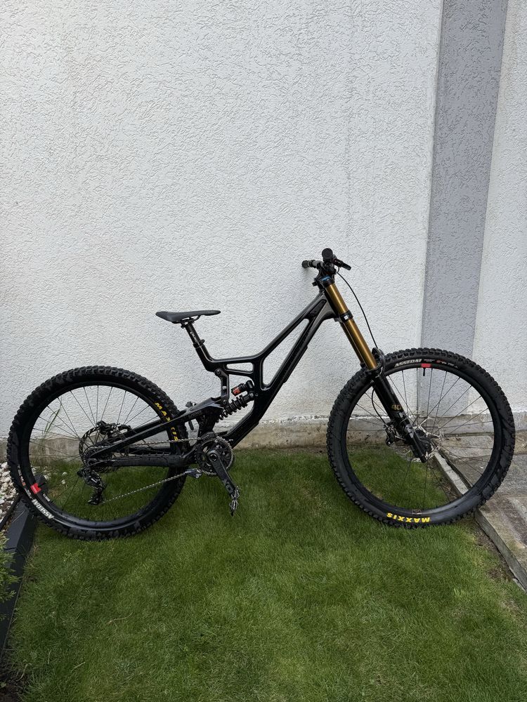 Santa Cruz V10.8 Carbon CC- X01 Kit ( М )