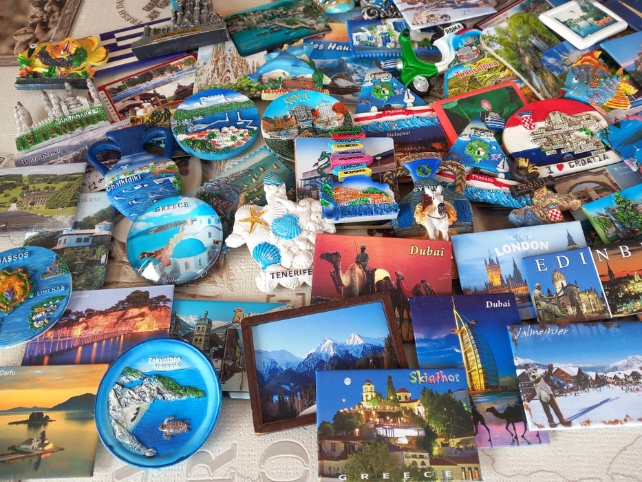 Vand colecție de magneti