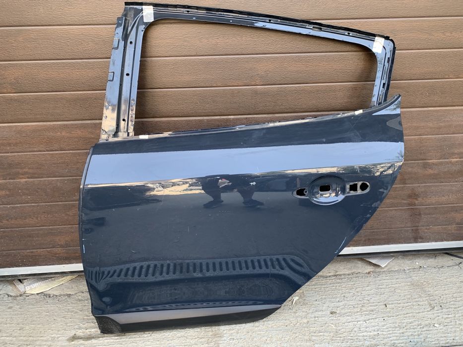 Usa Renault Megane 3 partea stanga spate an 2009/2010/2011/2012/2015