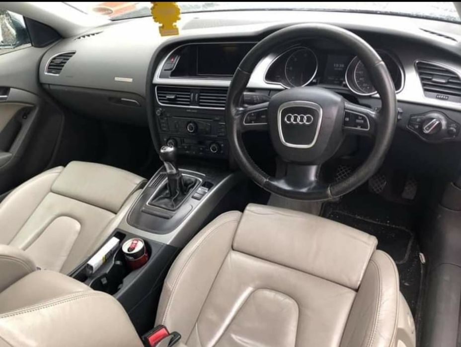 Vând sau schimb audi a5 3.0