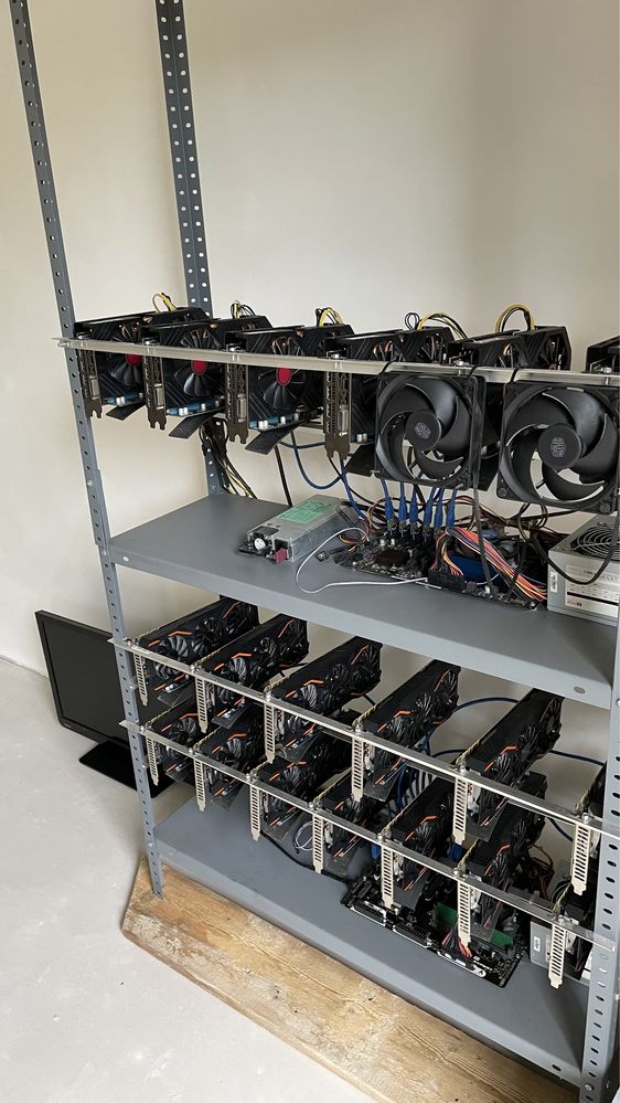 Rig mining / minat / miner GPU Nvidia RTX P104-100, AMD Radeon XFX580